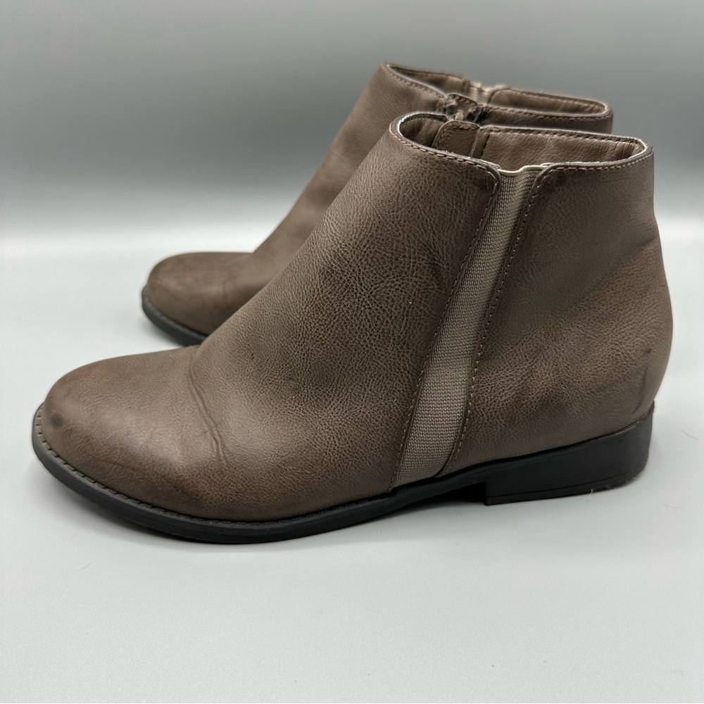 Soft Comfort Boots Brown Faux Leather Women’s Size 8.5